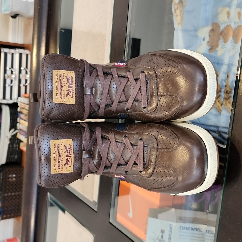 Levi's Brown Leather High Top Lace Up Shoes